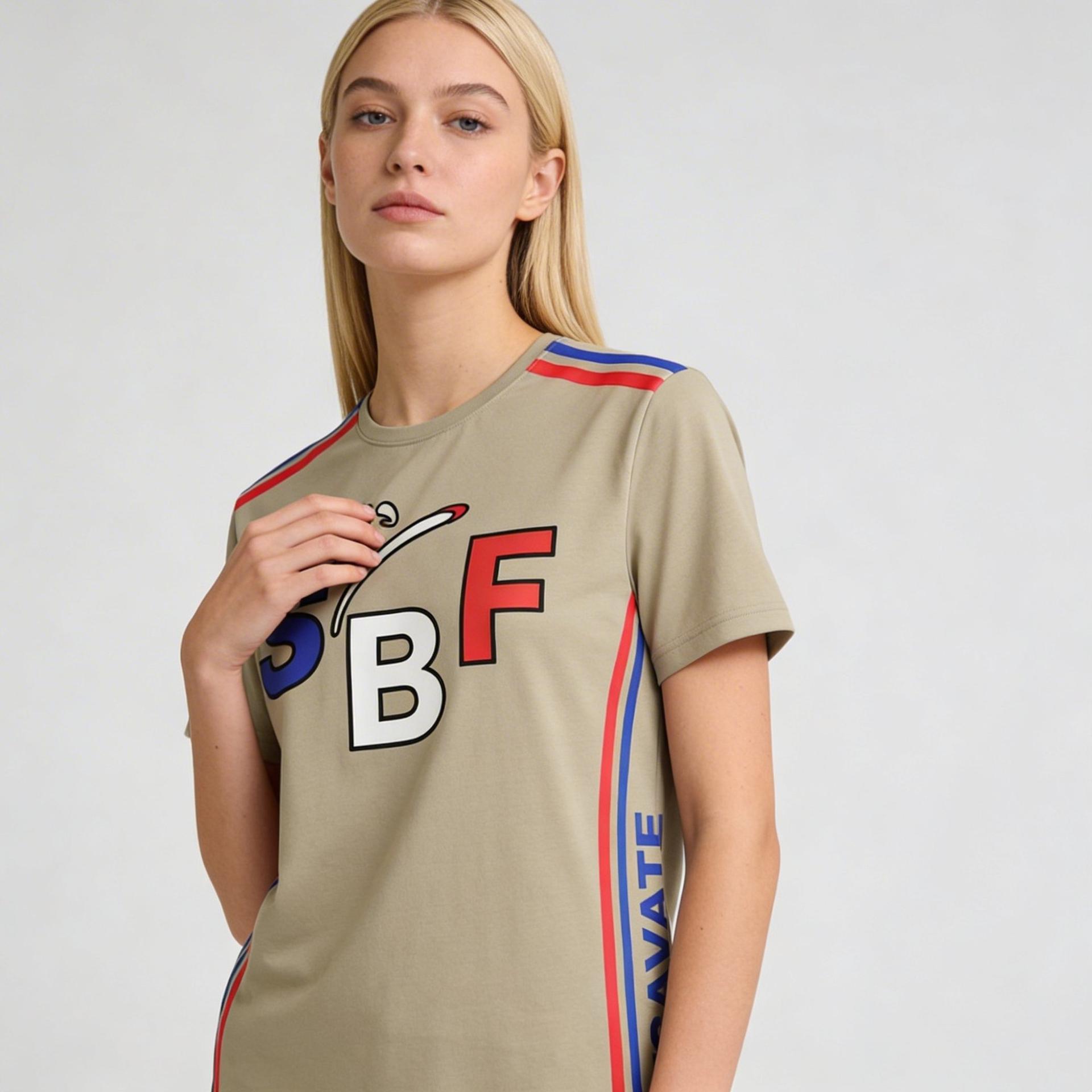 T-Shirt SBF Class Beige — Femme Portée